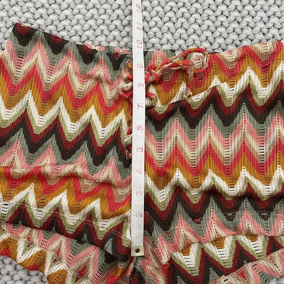 Skatie• ‘Farrah’ Short in Fleetwood Print - Picture 12 of 14